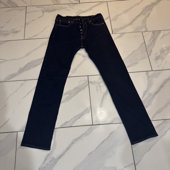 Levi's 501 Original Fit Men's Straight Leg Denim Jeans Indigo.